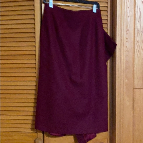 Skirt very nice fabric wool length 30”wait 15” - Picture 4 of 4